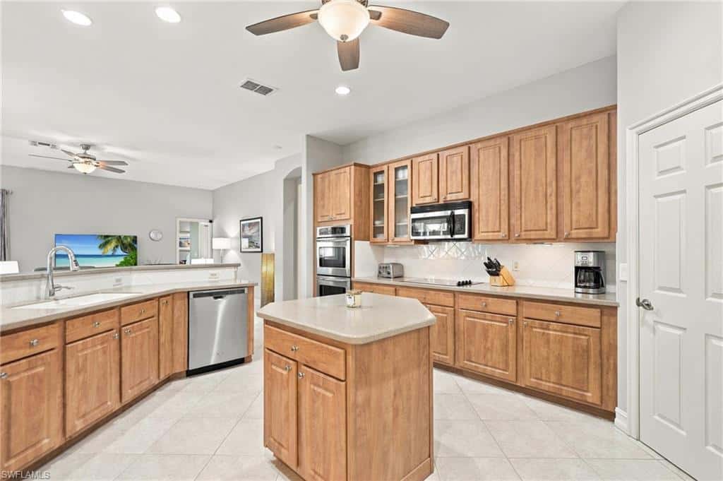 11000 Mahogany Run, Fort Myers, photo 11