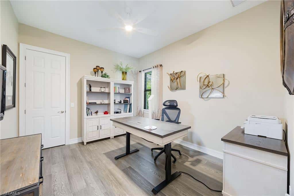 1647 Songbird Ct, Naples, photo 17