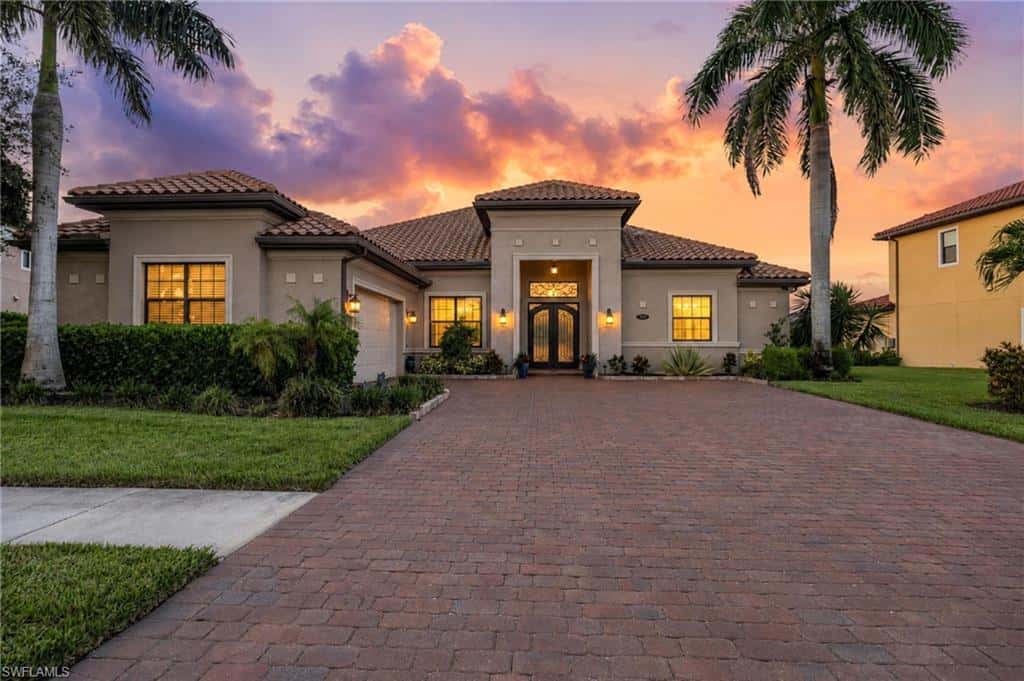 1647 Songbird Ct, Naples, photo 32