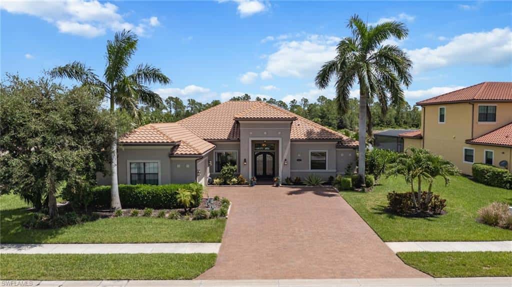 1647 Songbird Ct, Naples, photo 38