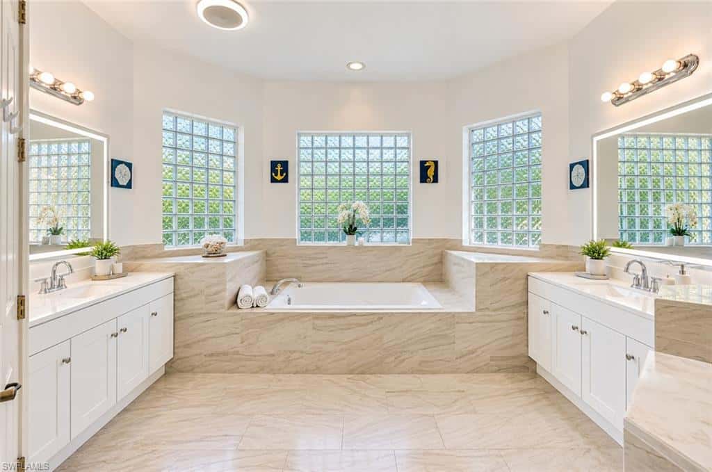 525 Desoto Blvd, Naples, photo 12
