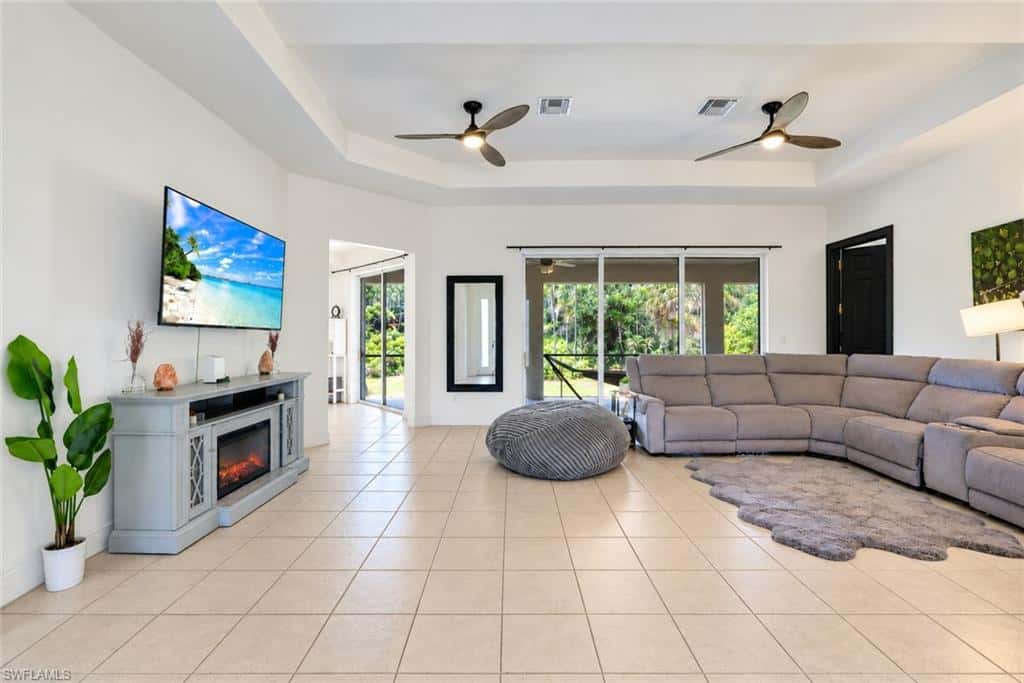 525 Desoto Blvd, Naples, photo 4
