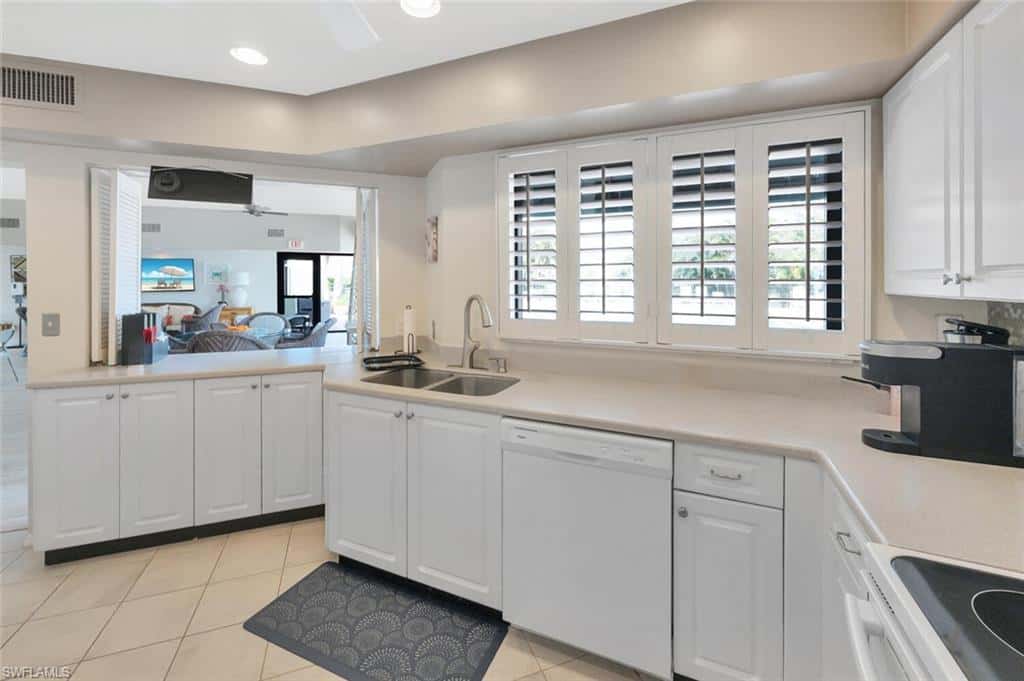 583 Beachwalk Cir #q-203, Naples, photo 37