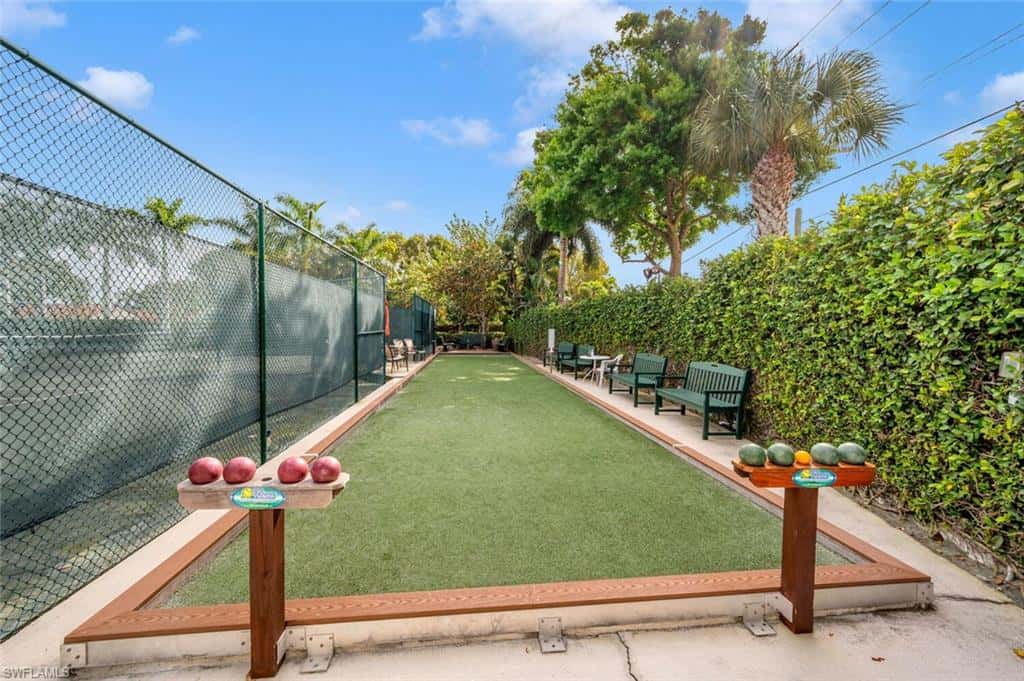583 Beachwalk Cir #q-203, Naples, photo 39