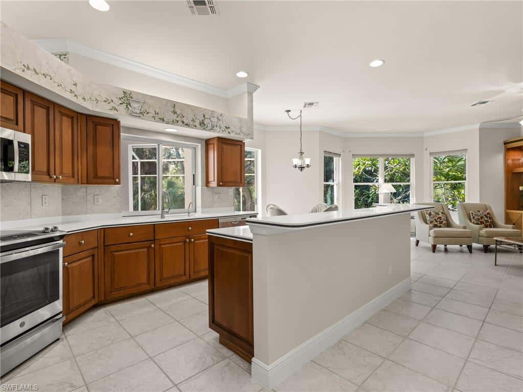 25870 Creekbend Dr, Bonita Springs, photo 17