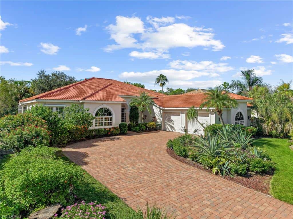 25870 Creekbend Dr, Bonita Springs, photo 4