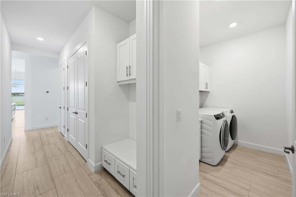 18789 Wildblue Blvd, Estero, photo 33