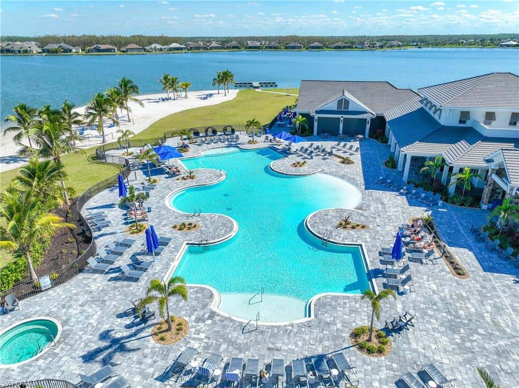 18789 Wildblue Blvd, Estero, photo 44