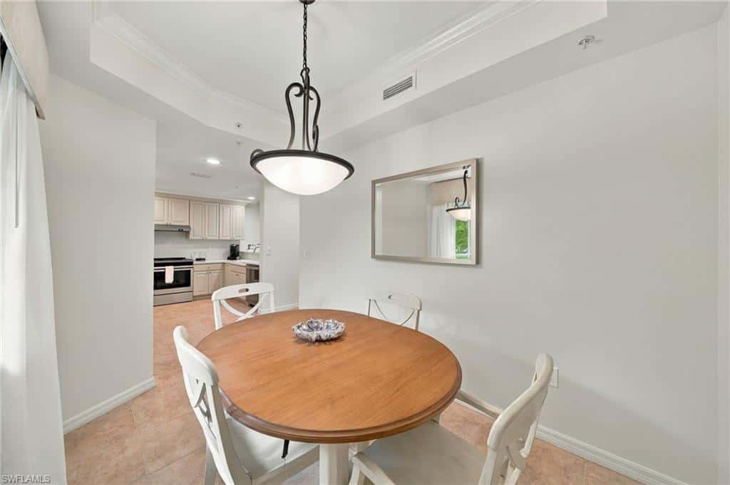 221 9th St #219, Naples, photo 12