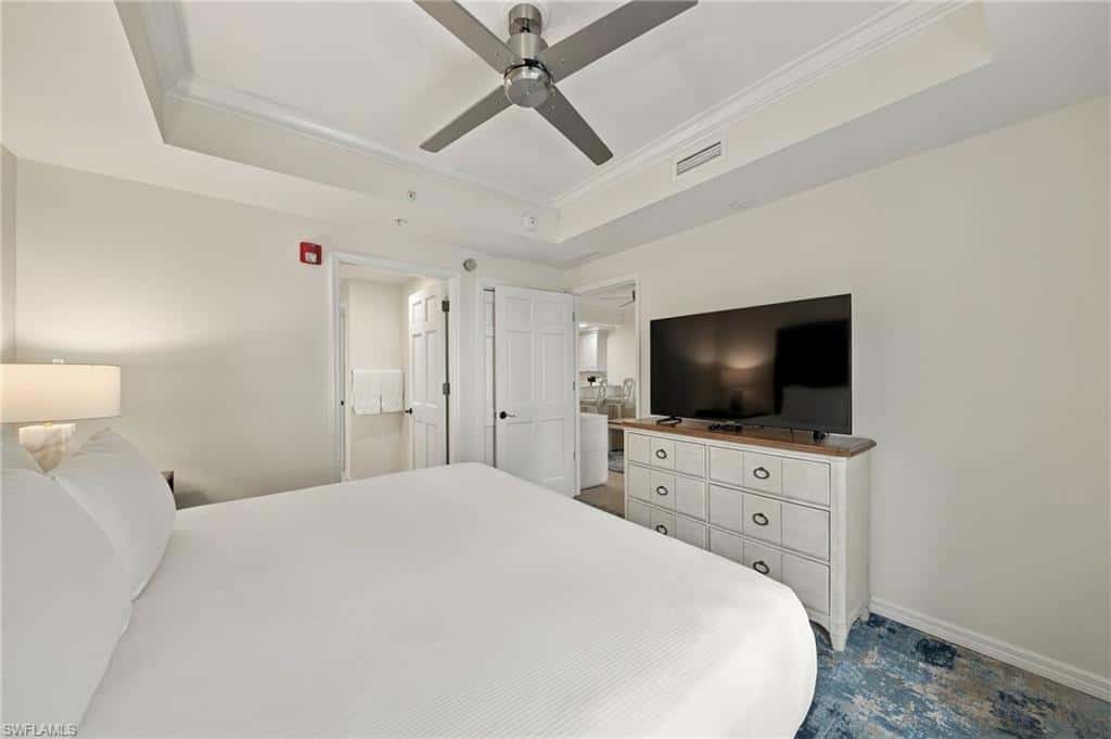221 9th St #219, Naples, photo 22