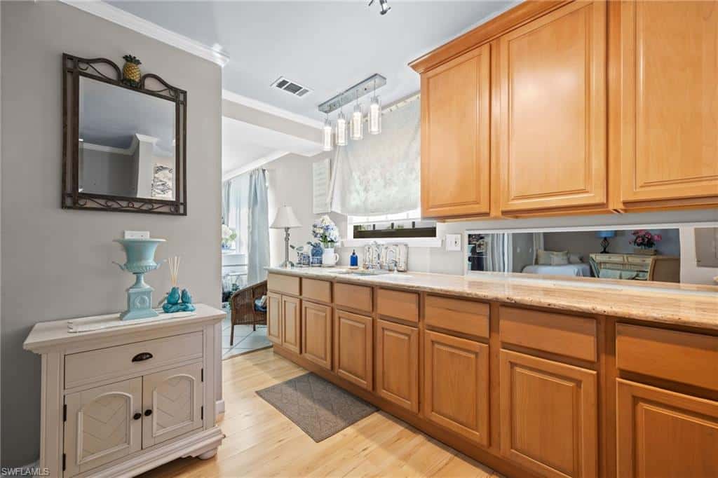 5290 Treetops Dr #i201, Naples, photo 6