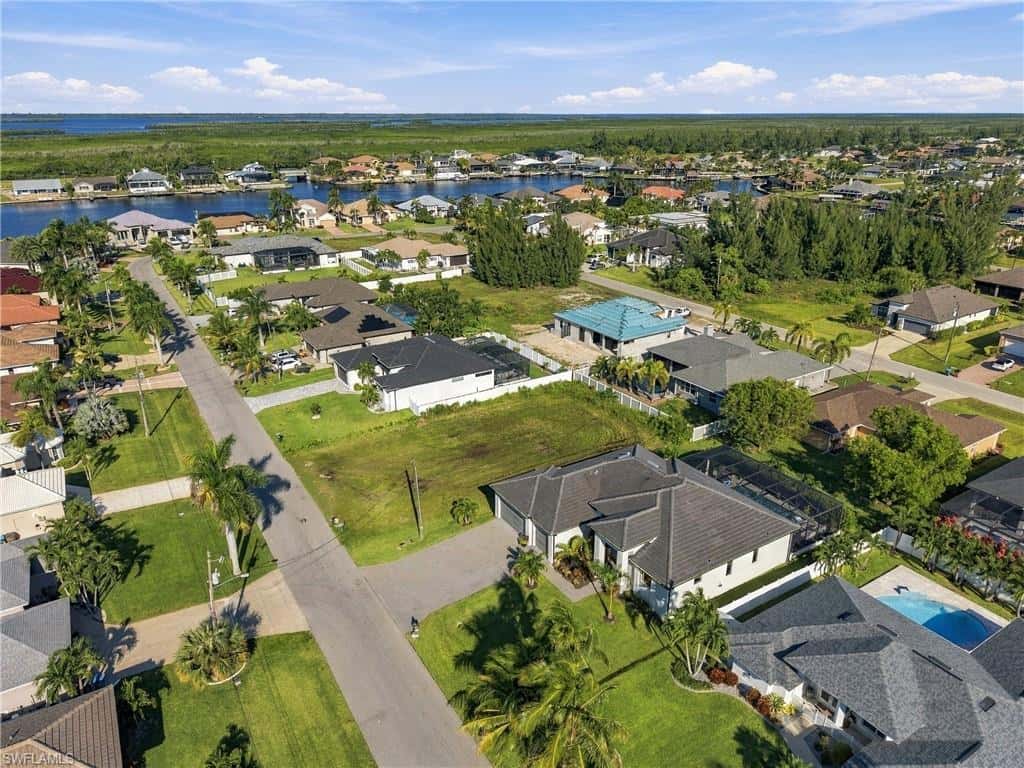 3729 3rd Ter, Cape Coral, photo 36