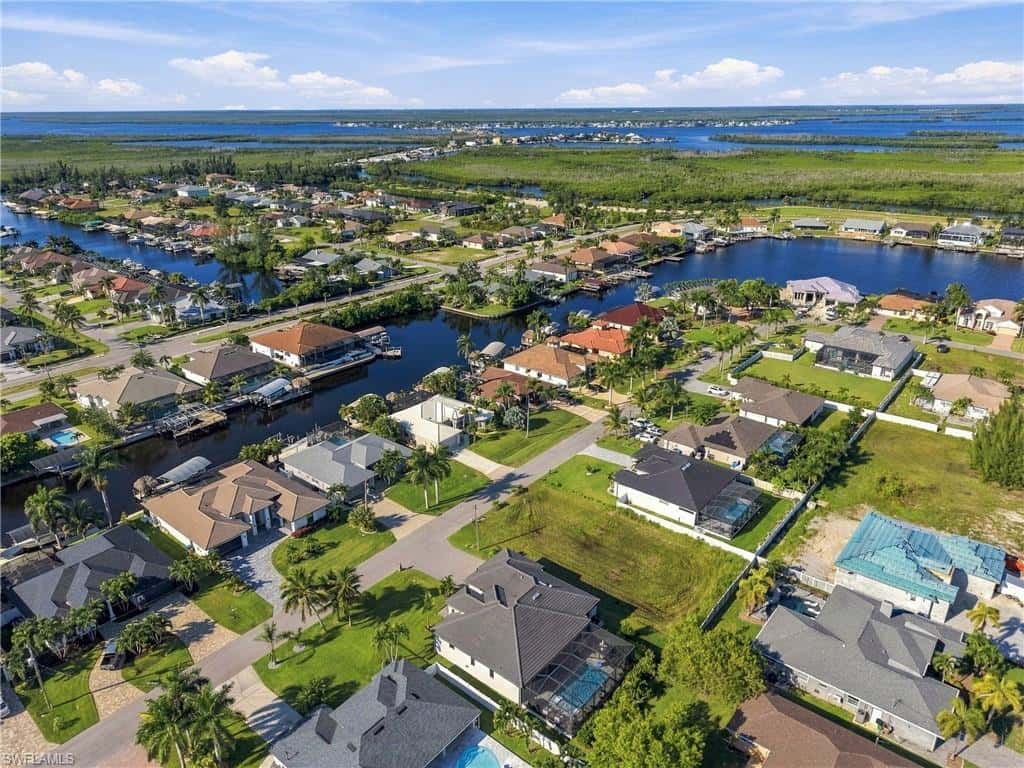 3729 3rd Ter, Cape Coral, photo 38