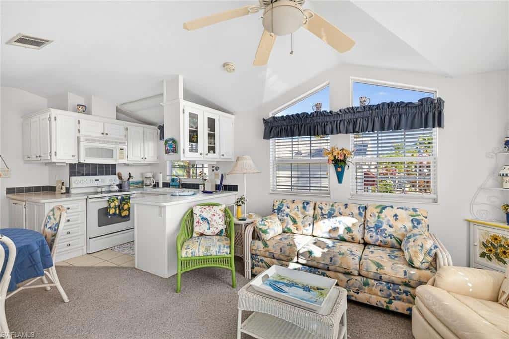 3131 Crystal Lake Dr, Naples, photo 6