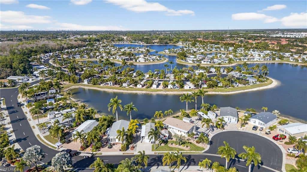 3131 Crystal Lake Dr, Naples, photo 26