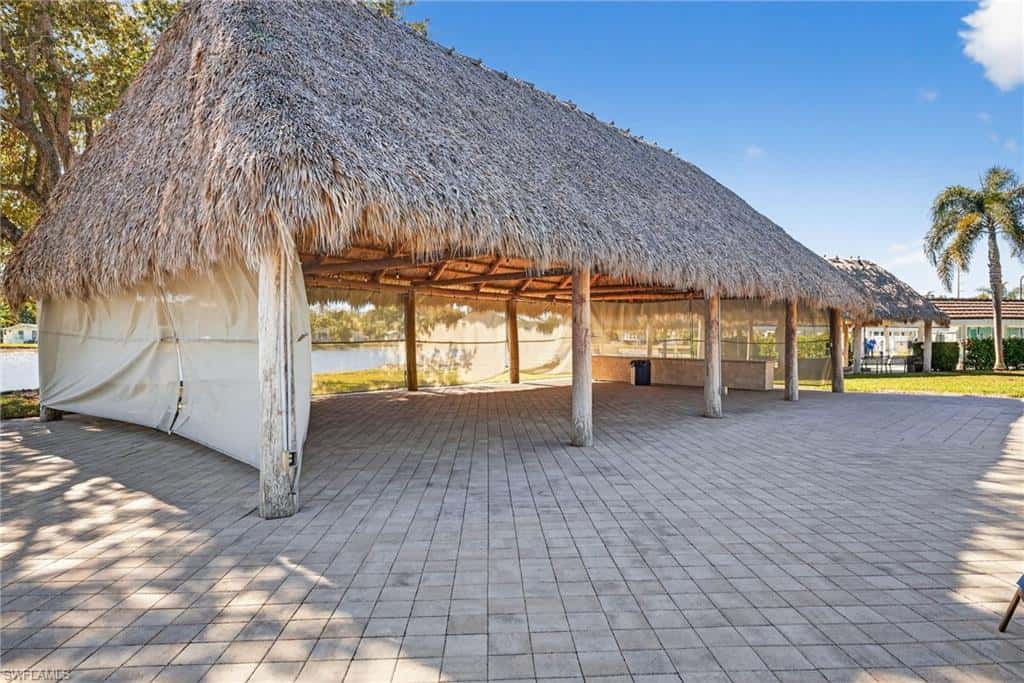3131 Crystal Lake Dr, Naples, photo 39