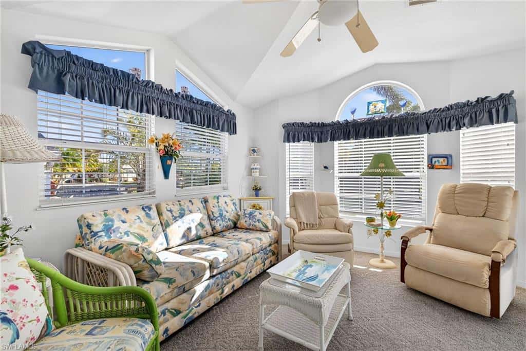 3131 Crystal Lake Dr, Naples, photo 4
