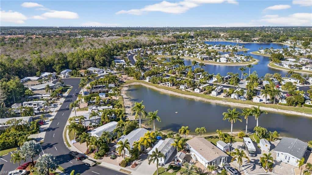 3131 Crystal Lake Dr, Naples, photo 25