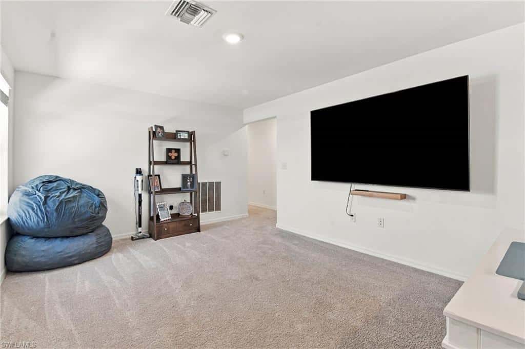 17335 Monte Isola Way, North Fort Myers, photo 12
