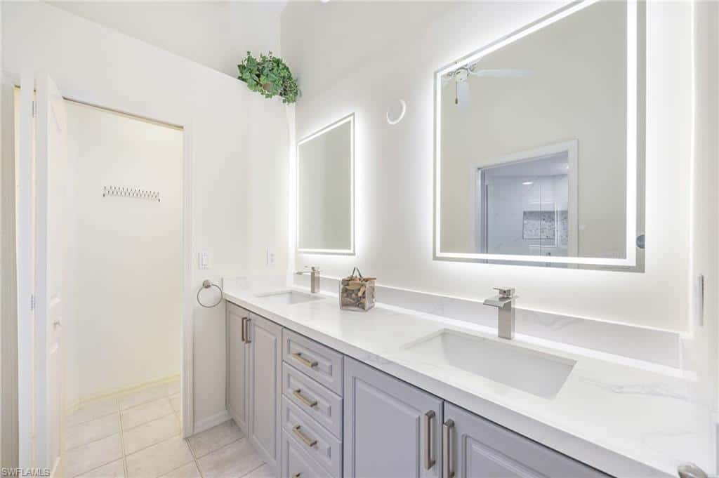 13060 Hamilton Harbour Dr #h11, Naples, photo 13
