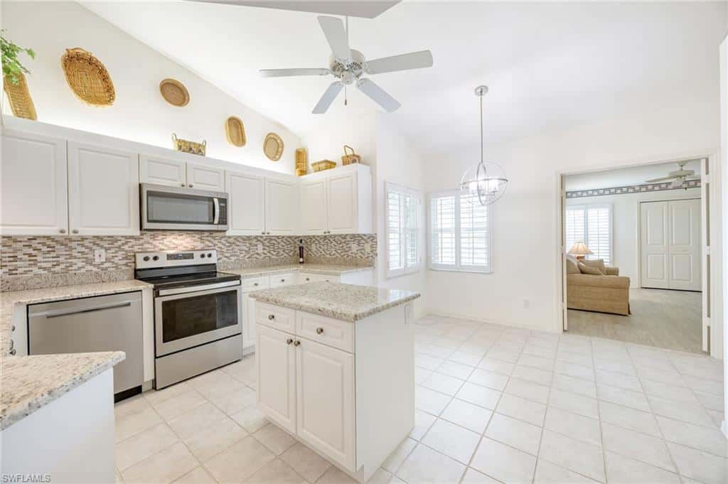 13060 Hamilton Harbour Dr #h11, Naples, photo 9