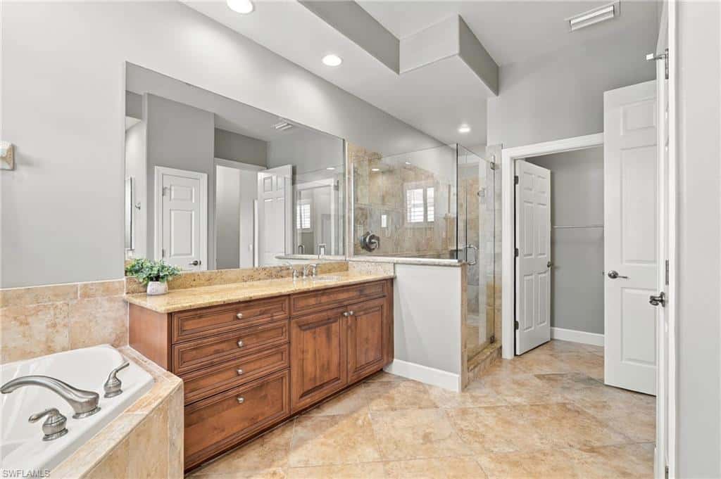 9213 Quartz Ln #202, Naples, photo 24