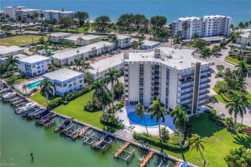 2150 Gulf Shore Blvd #703, Naples, photo 29