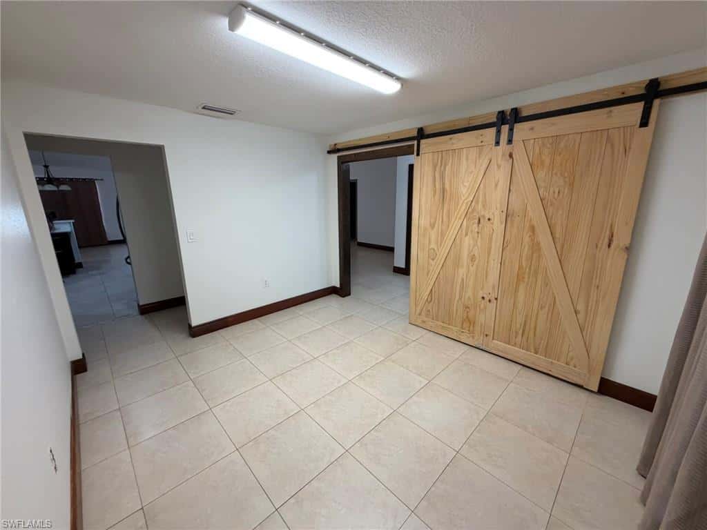 702 Calvin Ave, Lehigh Acres, photo 36