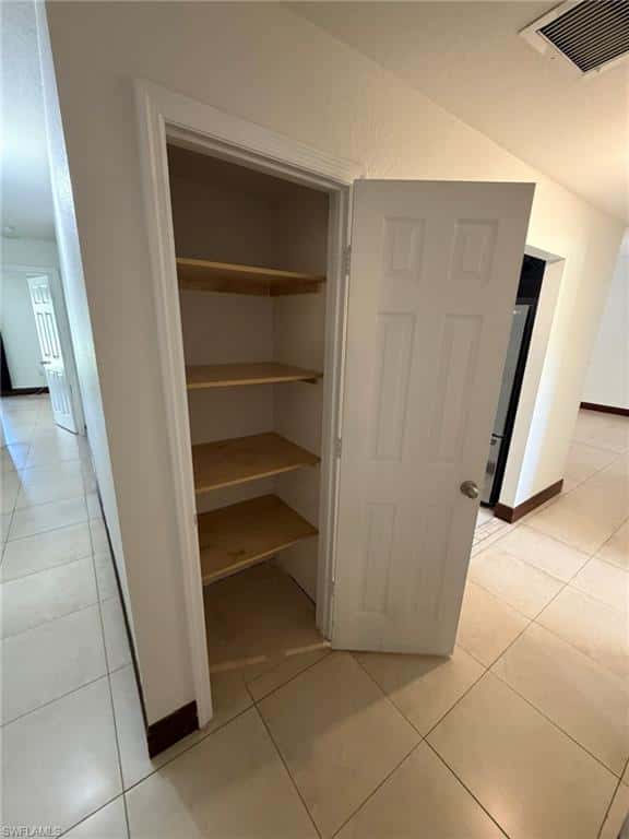702 Calvin Ave, Lehigh Acres, photo 37
