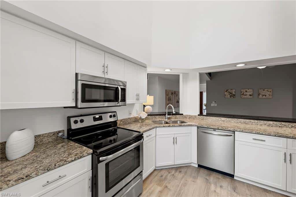 28417 Highgate Dr, Bonita Springs, photo 6