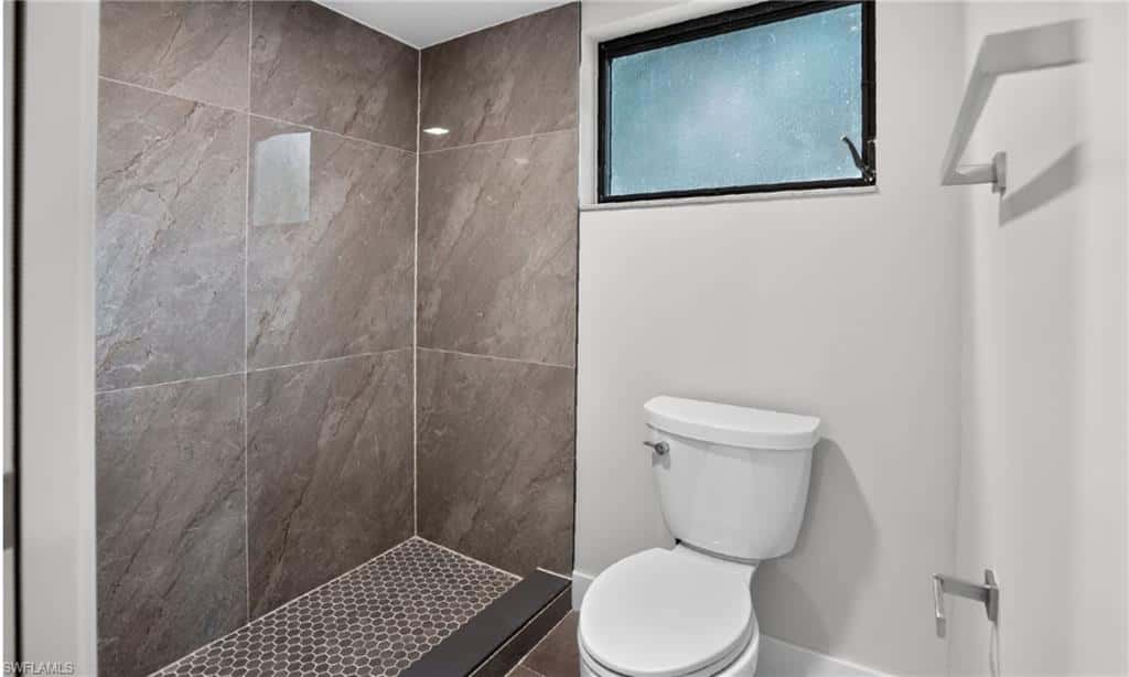 1826 Kings Lake Blvd #101, Naples, photo 17