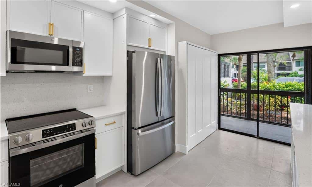 1826 Kings Lake Blvd #101, Naples, photo 9