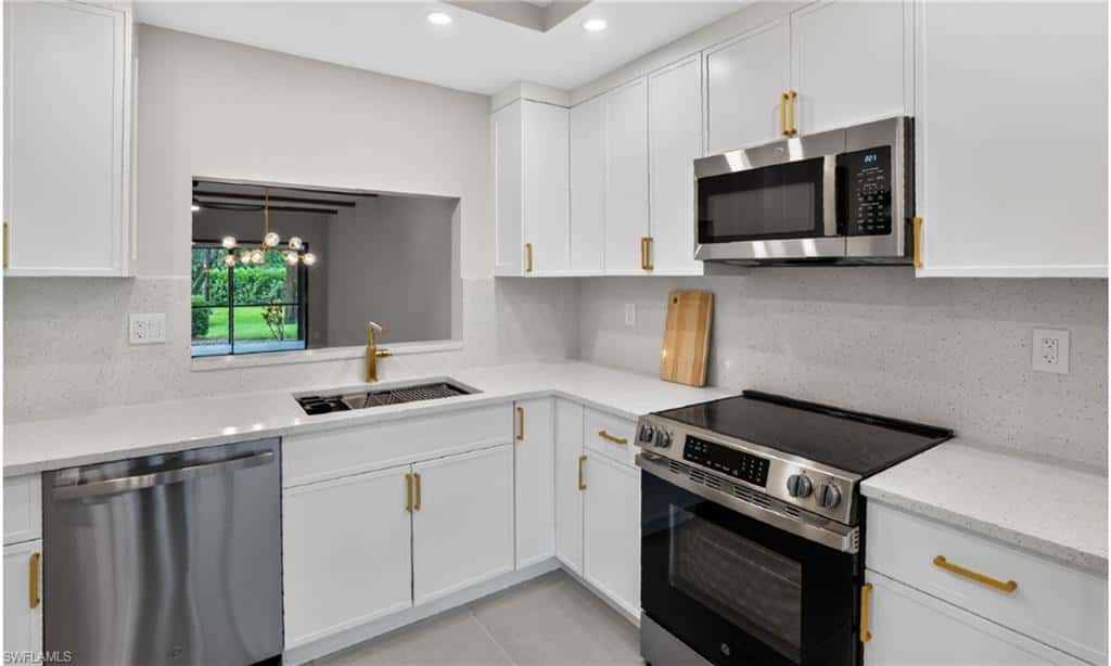 1826 Kings Lake Blvd #101, Naples, photo 11