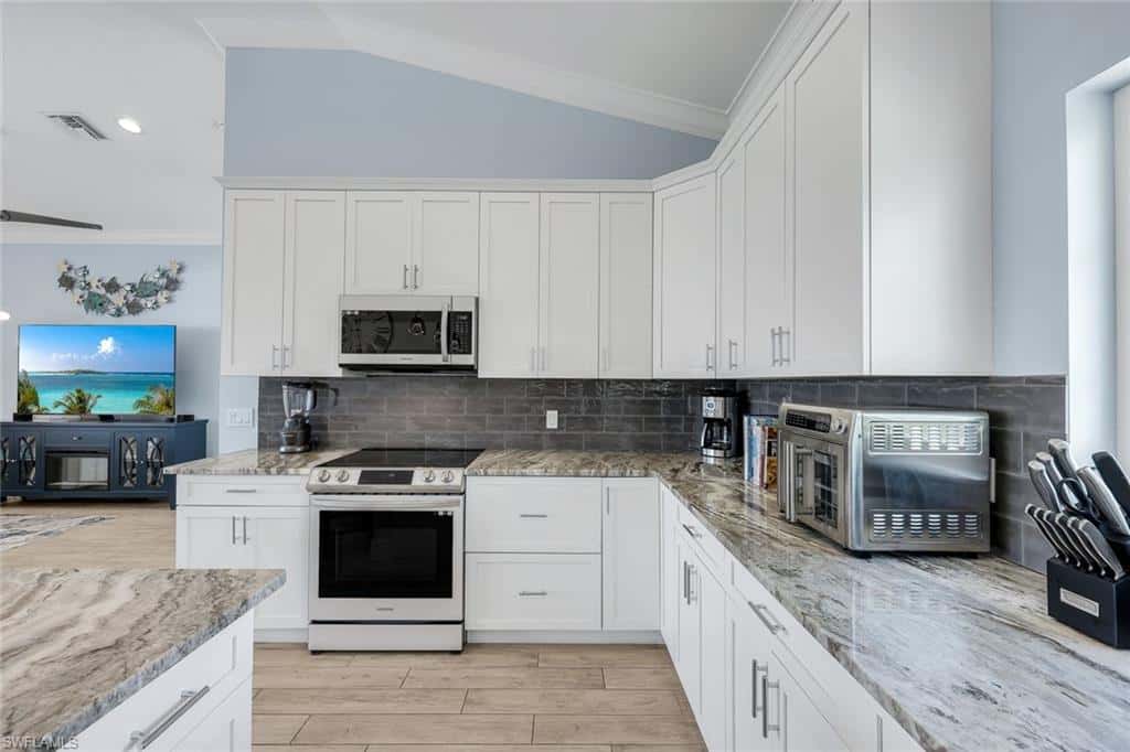 117 Sand Dollar Dr, Fort Myers Beach, photo 13
