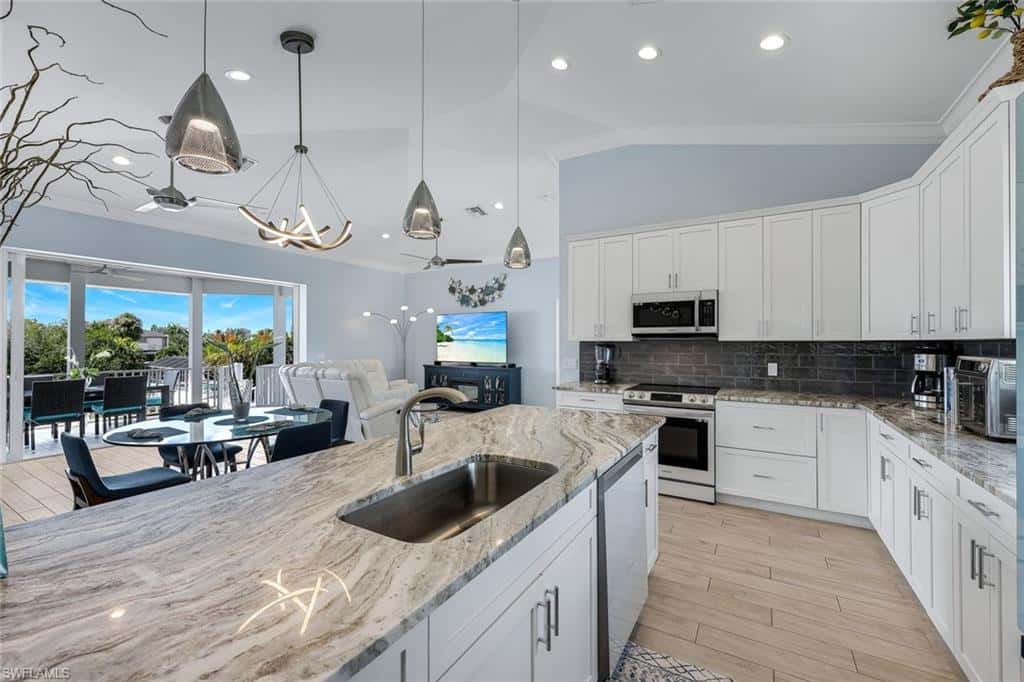 117 Sand Dollar Dr, Fort Myers Beach, photo 12