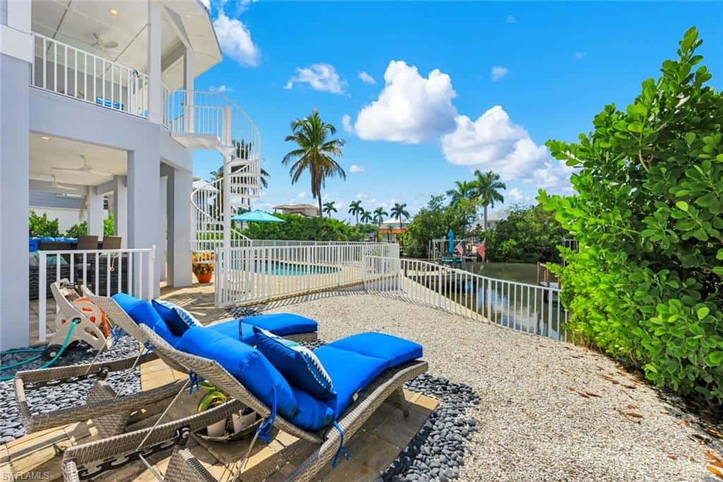 117 Sand Dollar Dr, Fort Myers Beach, photo 32