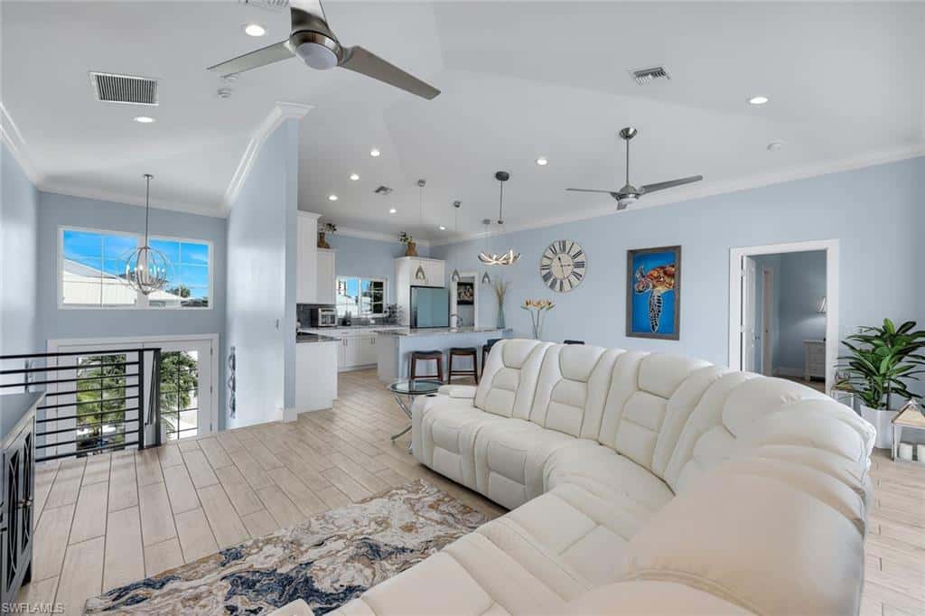 117 Sand Dollar Dr, Fort Myers Beach, photo 9