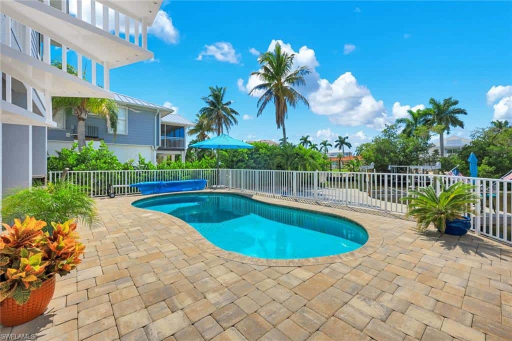 117 Sand Dollar Dr, Fort Myers Beach, photo 38