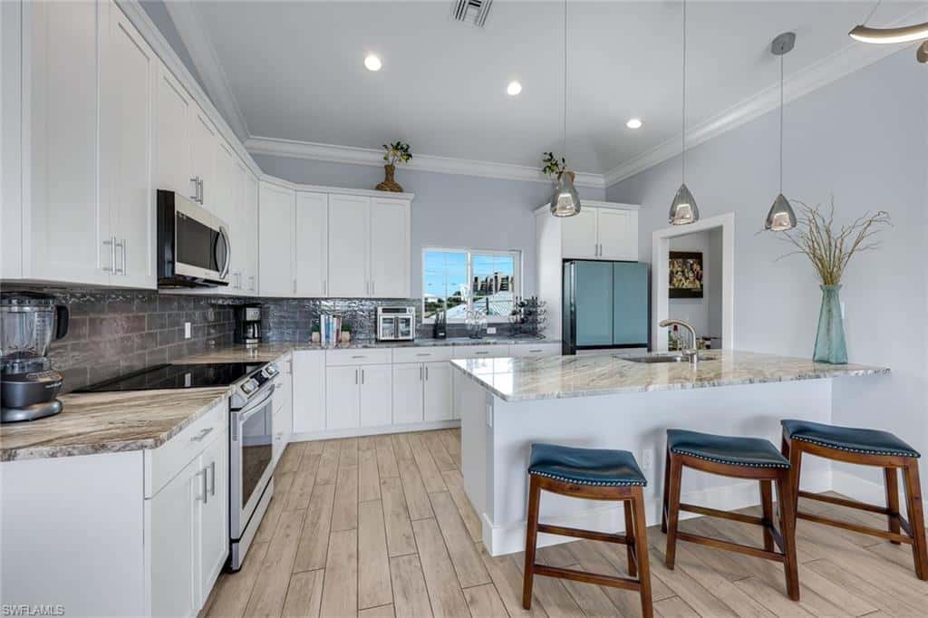 117 Sand Dollar Dr, Fort Myers Beach, photo 11