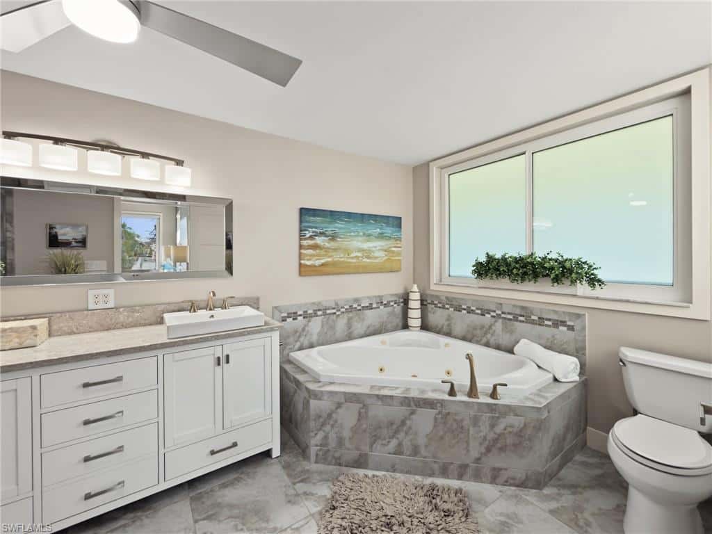 111 Newport Cay, Naples, photo 31