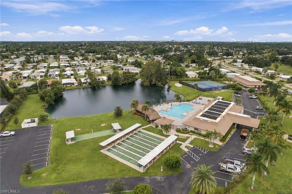 105 Calais Ct, Naples, photo 28