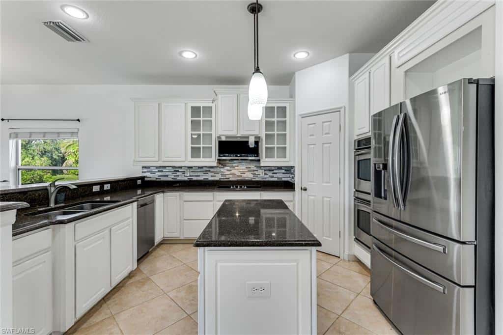 2201 Cape Heather Cir, Cape Coral, photo 5