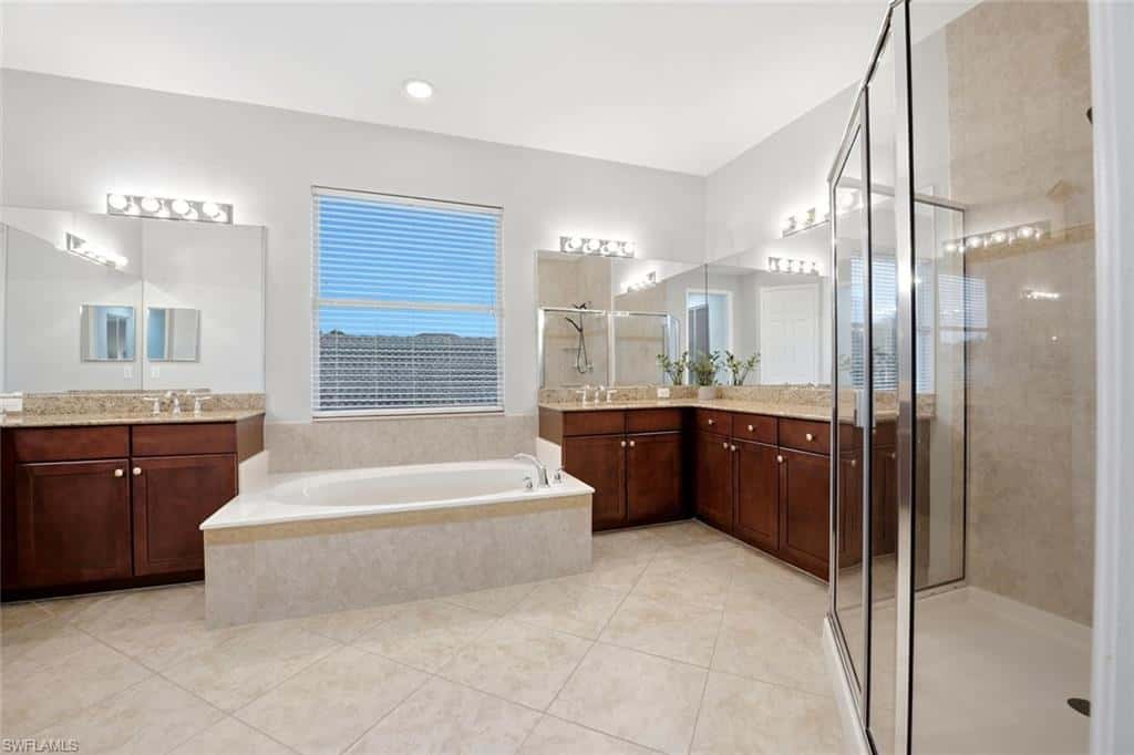 6550 Marbella Dr, Naples, photo 13