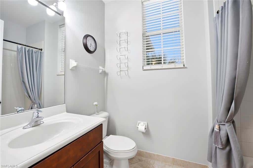 6550 Marbella Dr, Naples, photo 17