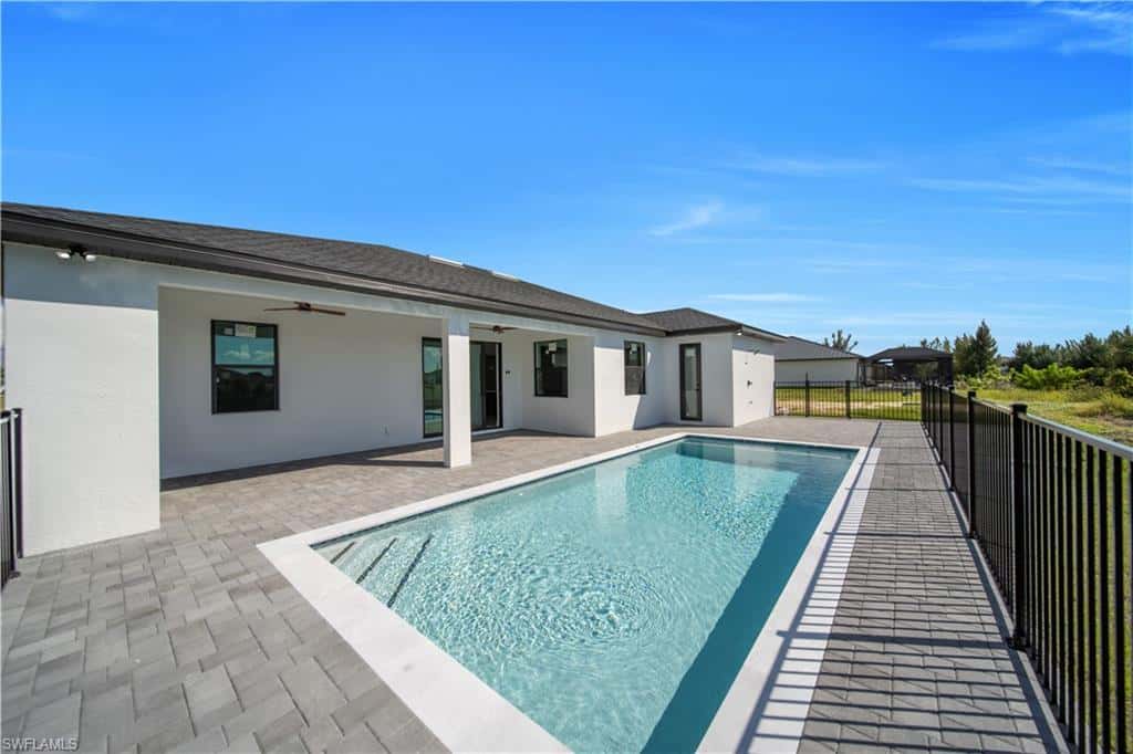 928 1st Pl, Cape Coral, photo 32