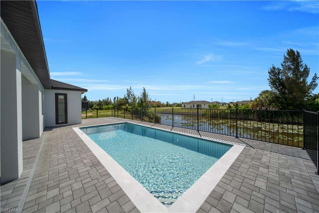 928 1st Pl, Cape Coral, photo 33