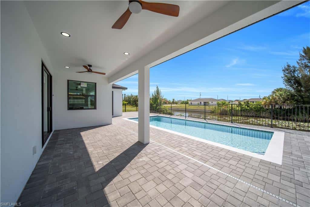 928 1st Pl, Cape Coral, photo 31