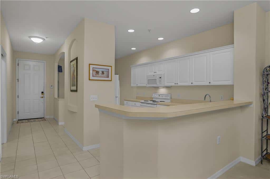 4863 Hampshire Ct #104, Naples, photo 12