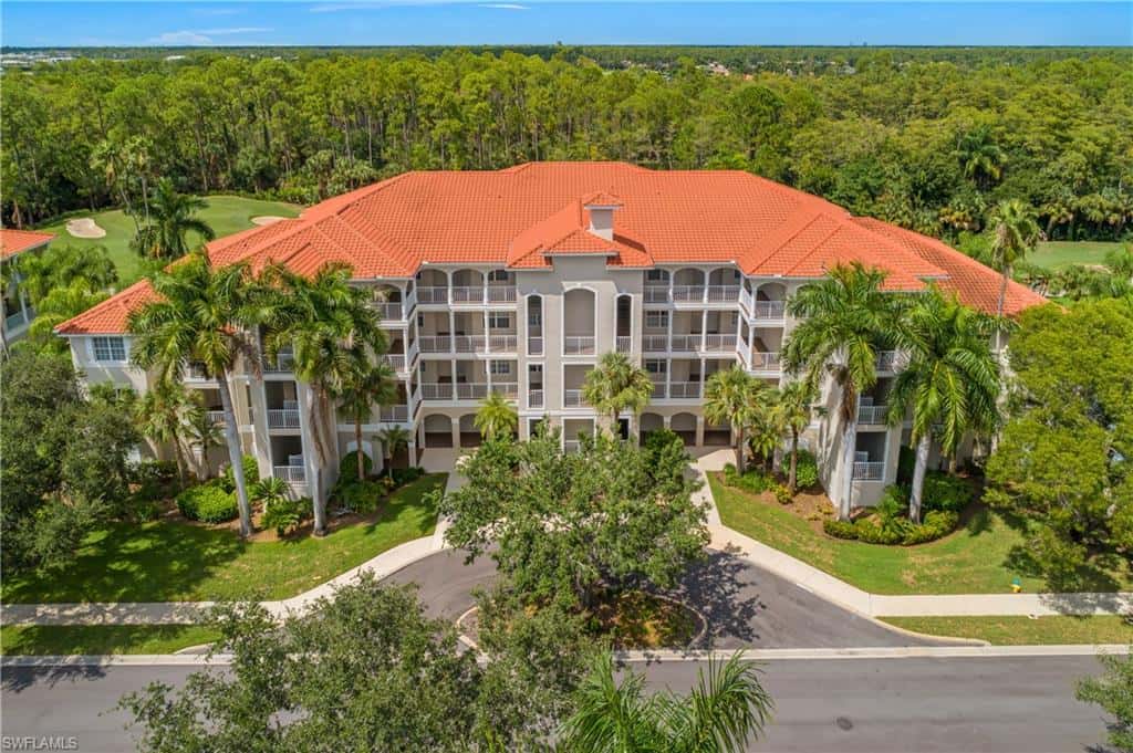 4863 Hampshire Ct #104, Naples, photo 4