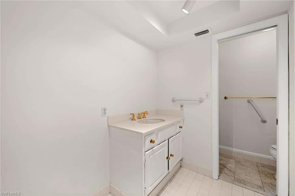 180 Pebble Beach Blvd, Naples, photo 14
